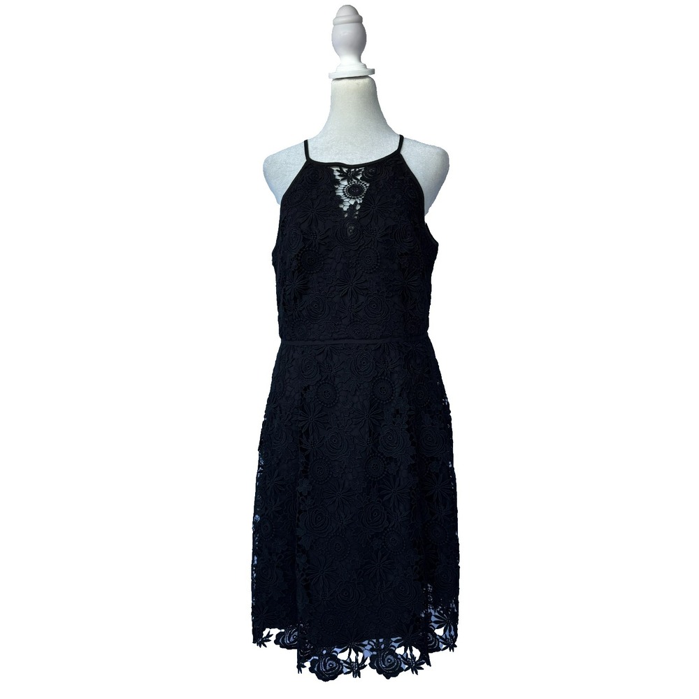 White House Black Market Crochet Halter Lace Midi Dress Size 6 Whimsigoth Gothic